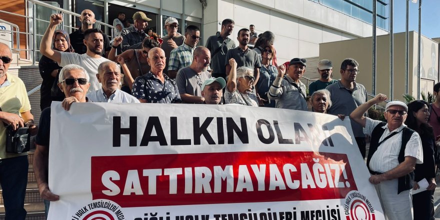 HALK ÇİĞLİ BELEDİYESİ'NİN KAPISINA DAYANDI. ÇİĞLİ'NİN MALLARINI SATTIRMAYACAĞIZ