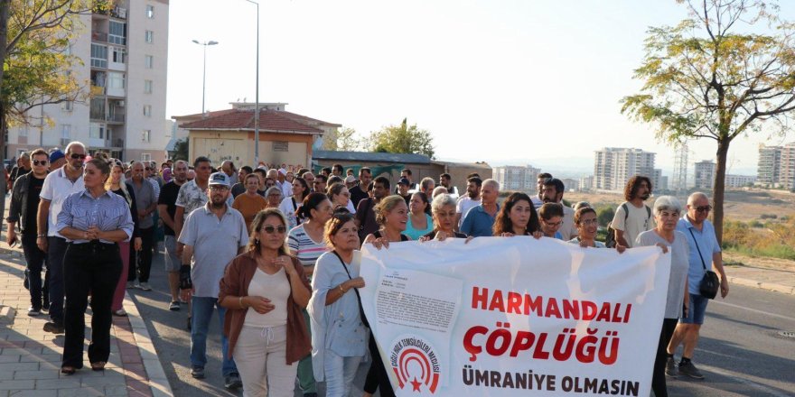 KAYMAKAM BEY HALKA 'ÇÖPLÜĞÜ PROTESTO EDEMEZSİN' DEDİ. ÇİĞLİ HALKININ ÇÖP SAVAŞI