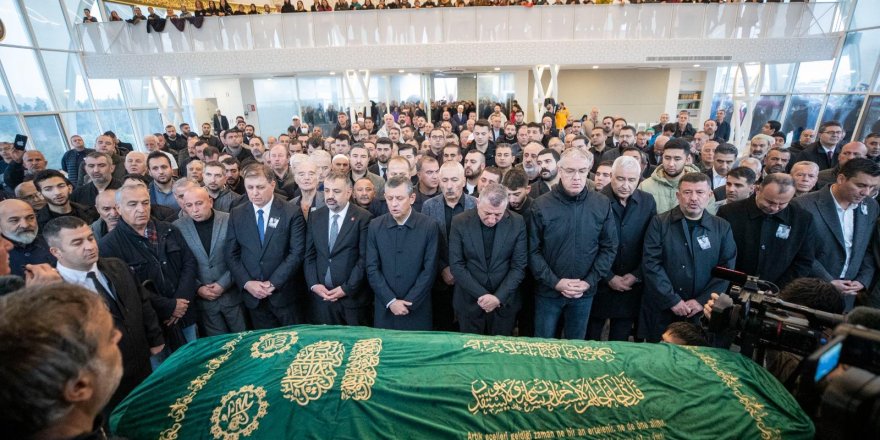 GÜZELBAHÇE BELEDİYE BAŞKANI GÜNAY'IN OĞLU SON YOLCULUĞUNA UĞURLANDI. ÖZGÜR ÖZEL DE KATILDI