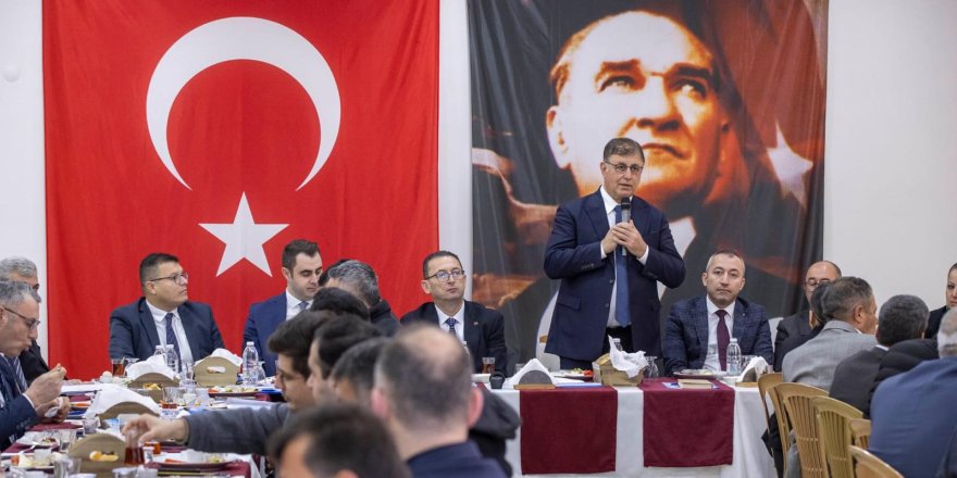 CEMİL TUGAY SÖZ VERDİ. TÜM İLÇELERİ ADİL HİZMETLE BULUŞTURACAĞIZ'