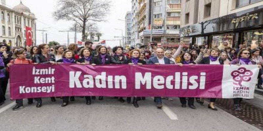 İZMİR KADININ YANINDA OLMAYA DEVAM EDECEK