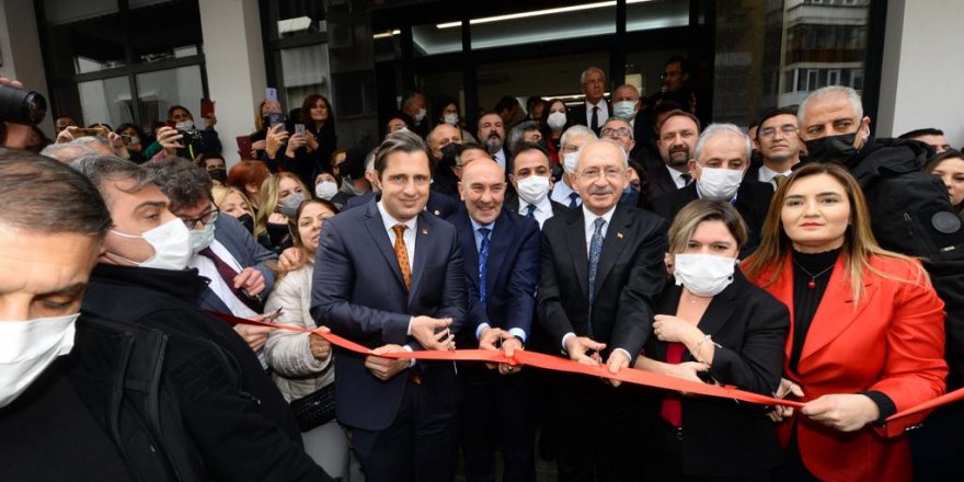 KILIÇDAROĞLU İZMİR’DE... KILIÇDAROĞLU: O SANDIK GELECEK BU DÜZEN DEĞİŞECEK