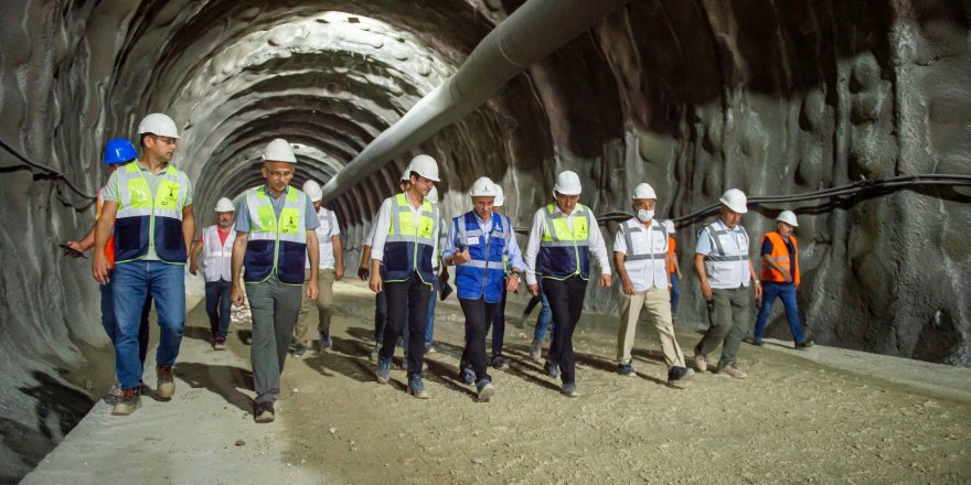 TUNÇ SOYER BUCA METROSU İNŞAATINI İNCELEDİ