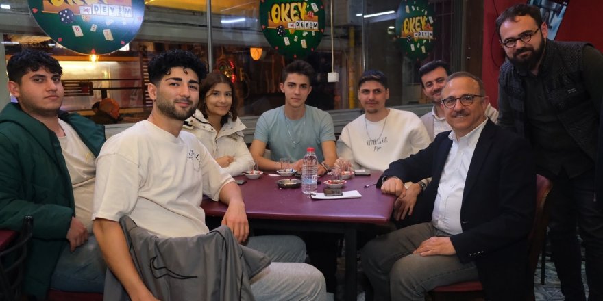 AK PARTİLİ SÜREKLİ'DEN GENÇLERE: SİZE GÜVENİM TAM'